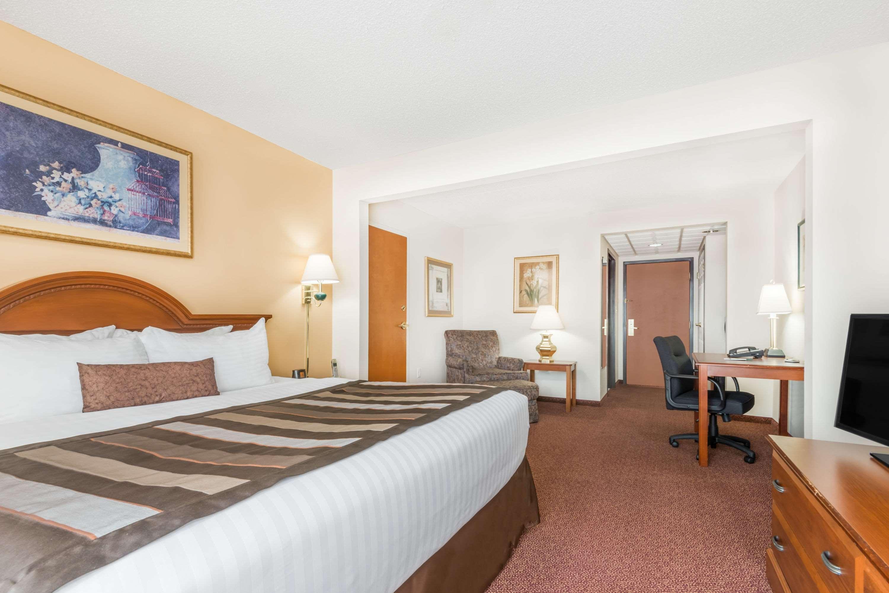 Wingate By Wyndham Lima Hotell Exteriör bild